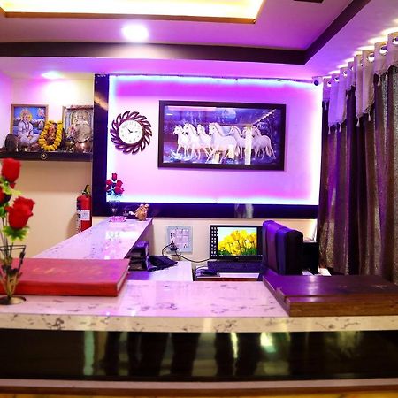 Hotel Citizen Inn Αχμπανταμπάντ Εξωτερικό φωτογραφία