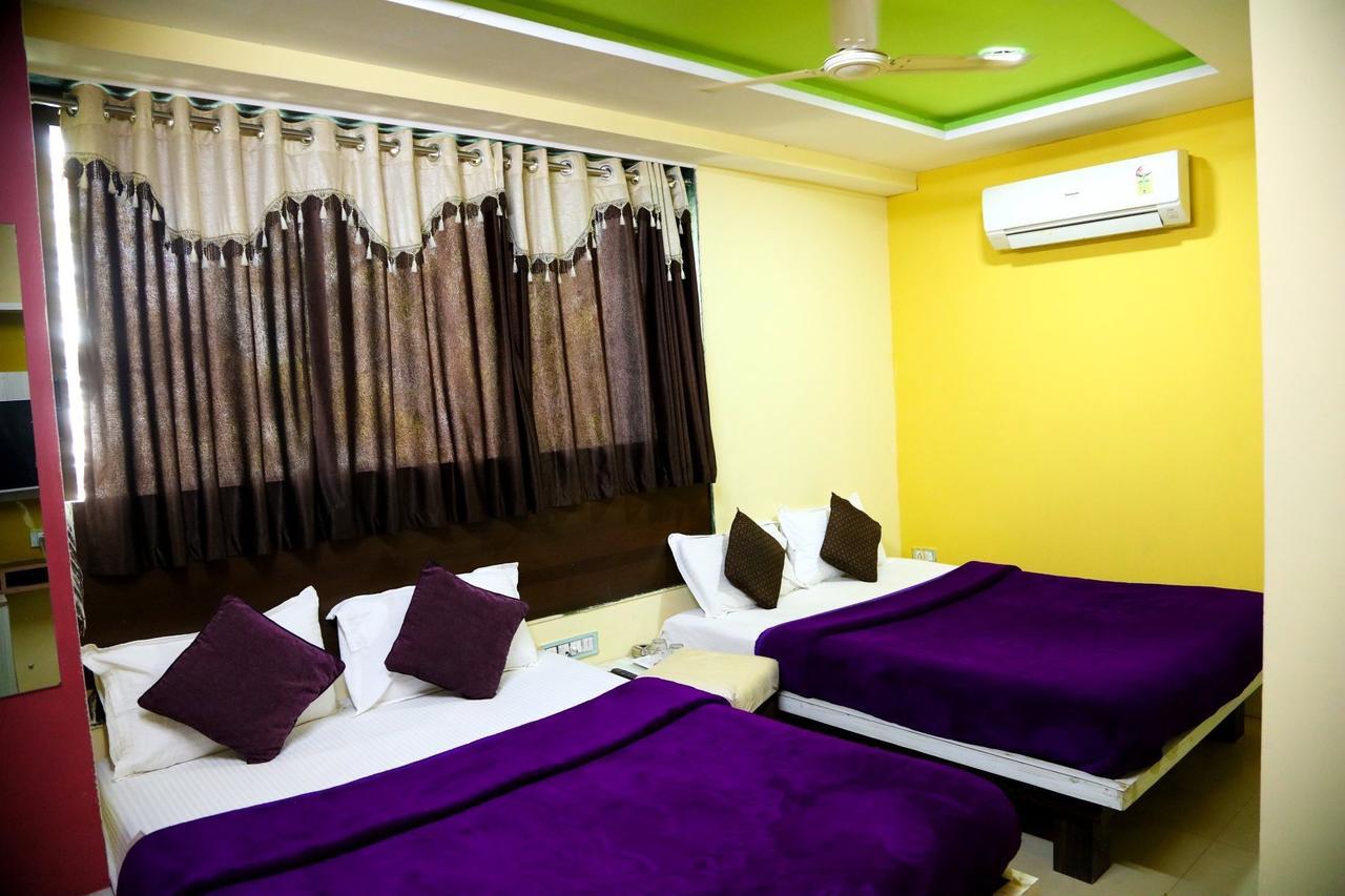 Hotel Citizen Inn Αχμπανταμπάντ Εξωτερικό φωτογραφία
