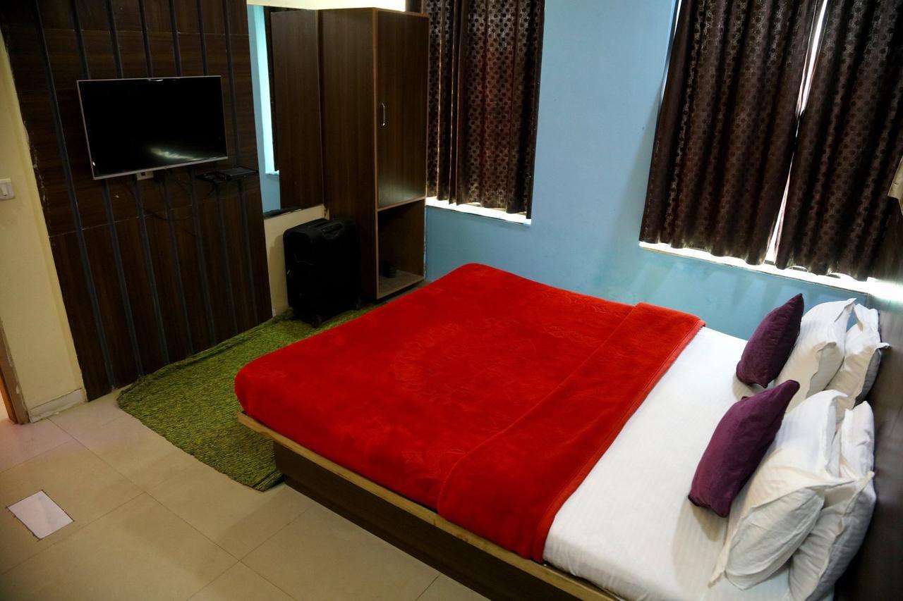 Hotel Citizen Inn Αχμπανταμπάντ Εξωτερικό φωτογραφία